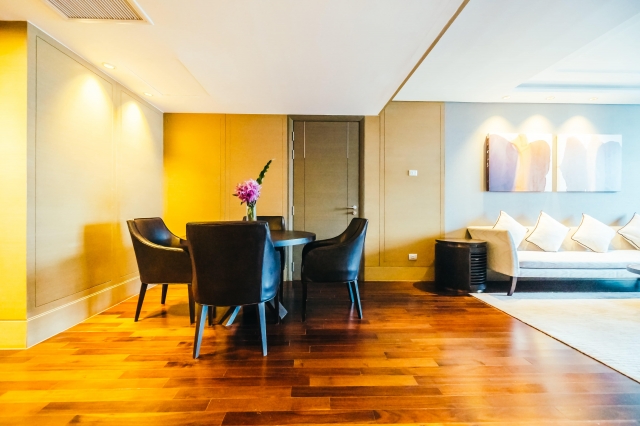 How Custom Wood Floors Enhance Modern, Rustic, and Classic Home Interiors
