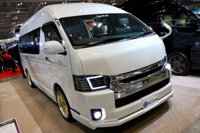 Affordable 14 Seater Minibus Hire Near You