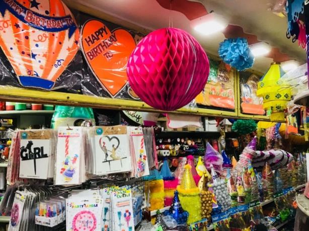 How to Stock Your Store with Trending Wholesale Party Decor Items 