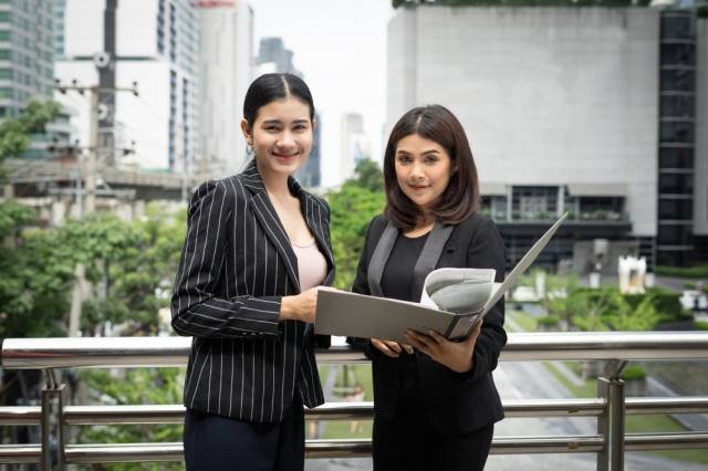 How Consultants in Kolkata Help You Crack Student Visas