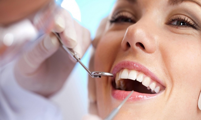 How a Beautiful Smile Can Boost Your Confidence – And Where to Get One in Gurgaon