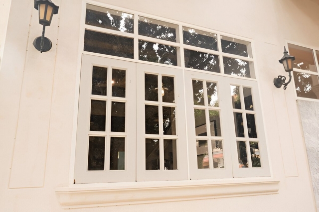 What Is a Casement Window? A Clear View on a Classic Style