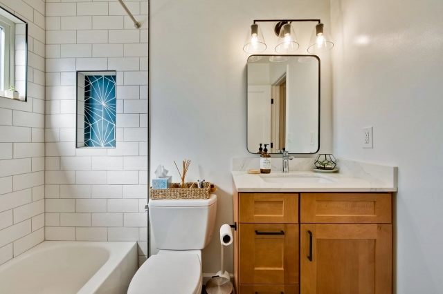 Modern Spaces, Lasting Impressions: A Fresh Take on Bathroom Design