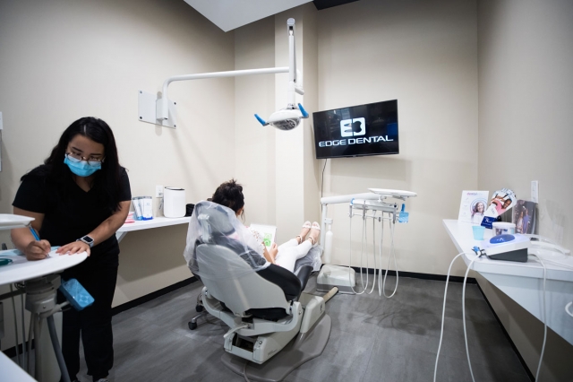 Why More Patients Are Turning to Cosmetic and AI-Powered Dental Solutions