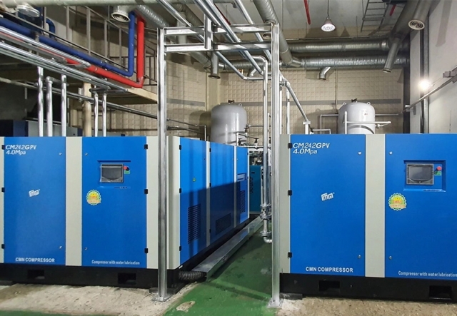 Oil Free Air Compressor1