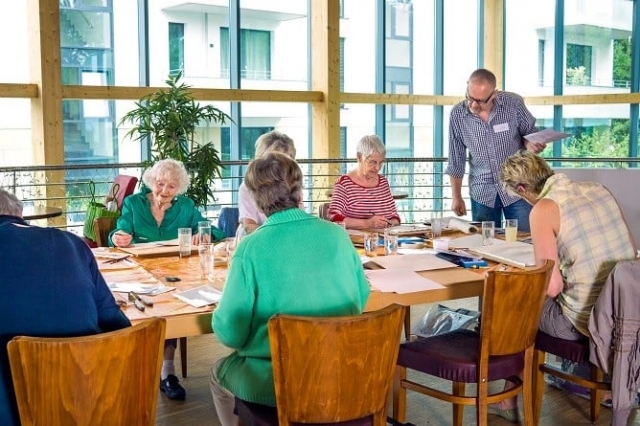 10 Best Reasons to Choose In Home Care Phoenix AZ for Seniors