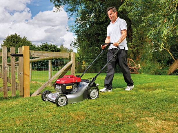 Lawn Mower Maintenance Tips to Keep Your Machine Running Smoothly