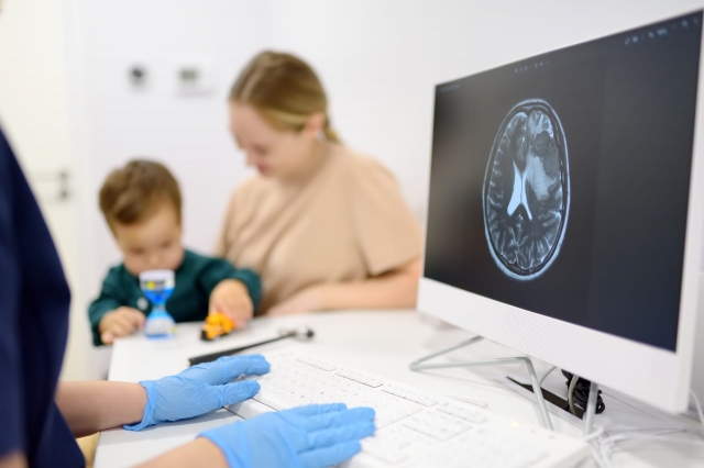 7 Practical Ways Pediatricians Support Families Through Early Autism Interventions