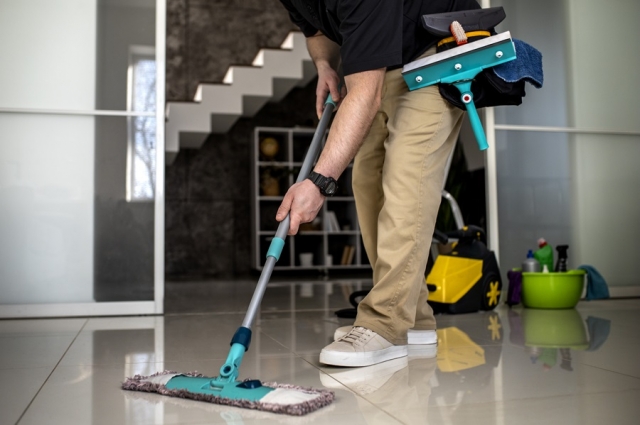 Top 10 Benefits of Hiring a Wood Floor Cleaning Service