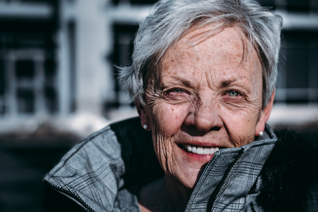 Teeth Whitening For Older Adults - Is It For Everyone?