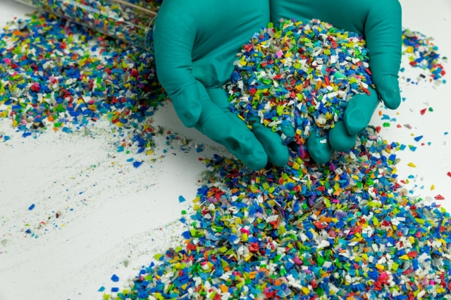 Plastic Waste to Oil Market Trends Driven by Circular Economy