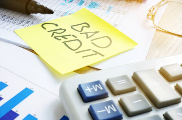 The Pros and Cons of Door-to-Door Loans for Bad Credit