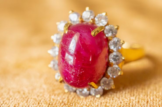 How to Style Carved Stone Jewelry for a Modern Look