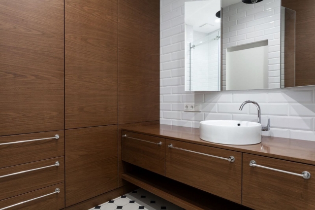 3 Reasons to Choose a Maple Shaker Solid Wood RTA Vanity for Your Bathroom