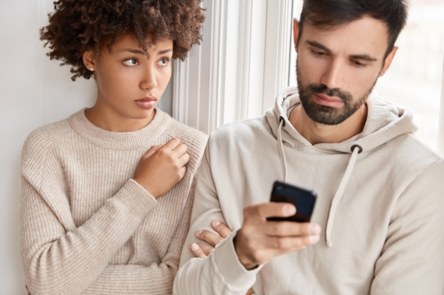 Digital Dating Burnout: Signs, Causes, and How to Recharge Your Love Life