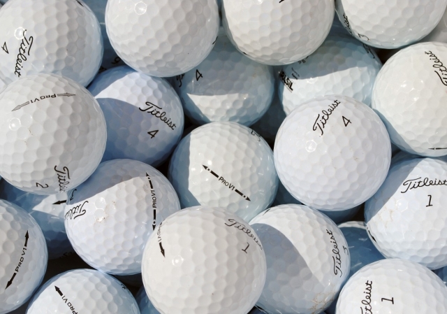 What makes premium golf balls a smart bulk buy today?