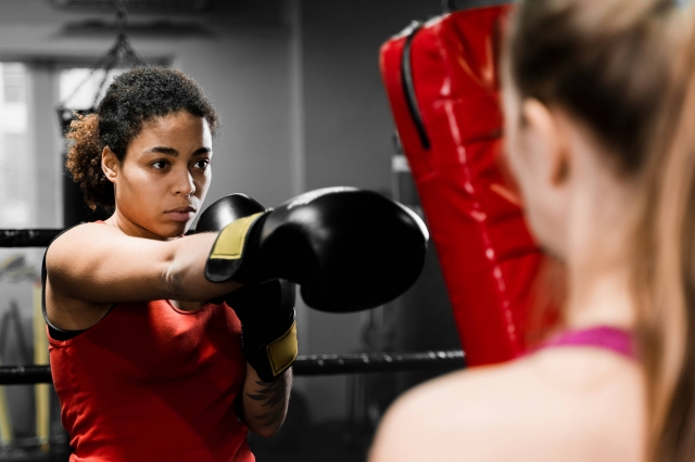How Boxing Helps Women Burn Calories and Build Confidence
