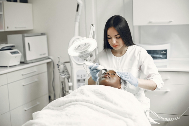 Women receiving a cosmetic treatment