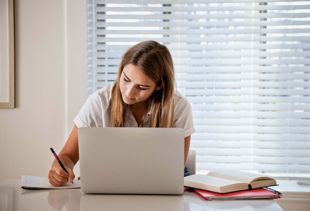 Behind the Practice: How the Nursing Assistant Exam Online Is Changing Healthcare Education