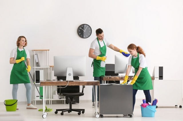 Avail expert sofa cleaning Dubai within reach by Urban Mop