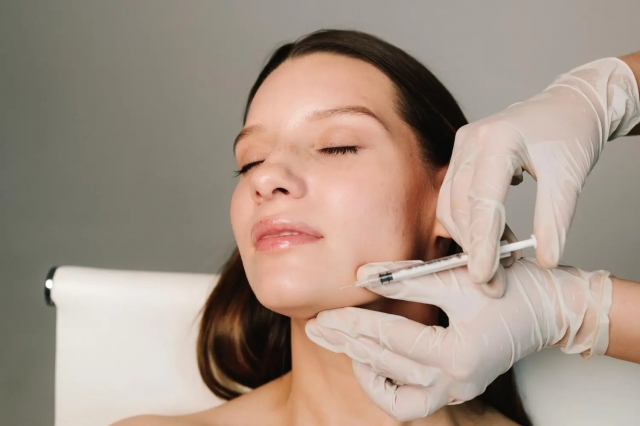 Restore Radiance with Skin Boosters in Delhi: The Secret to Hydrated, Youthful Skin