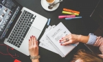 Top Benefits of Hiring Professional Bookkeeping Services for Small Businesses