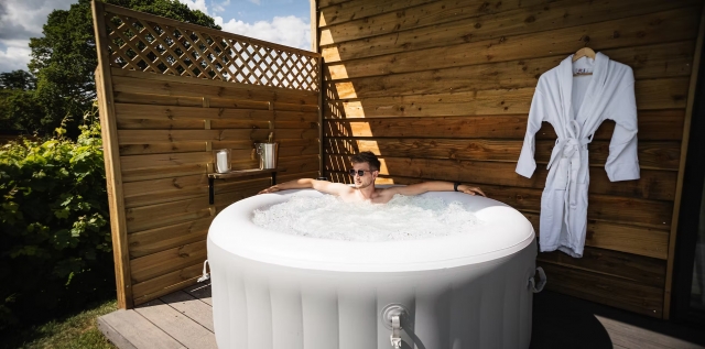 Tranquil Escapes with Stars and Vines: Discover the Best Lodges in Herefordshire and the West Midlands