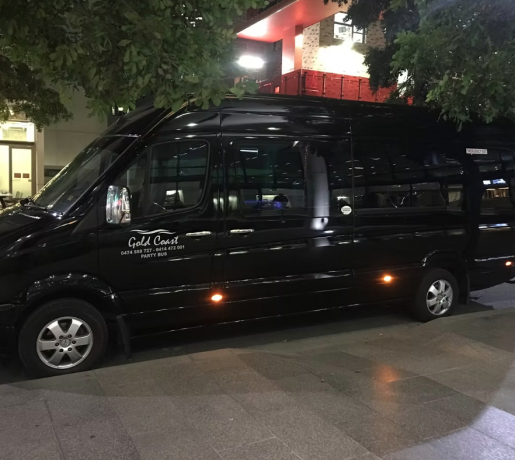 Top Features to Look for When Booking a Party Bus