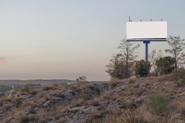Cost-Smart Outdoor Advertising Ideas for Long Beach Business Owners