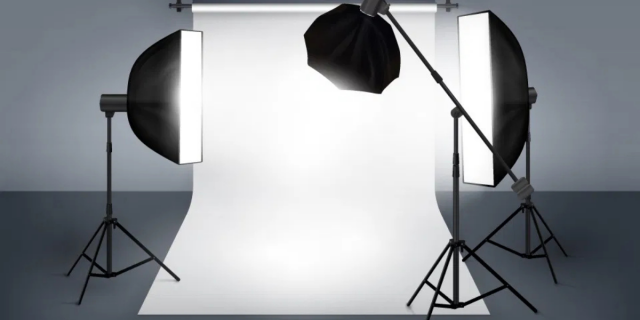 How to Use a Softbox in Photography: A Complete Lighting Guide