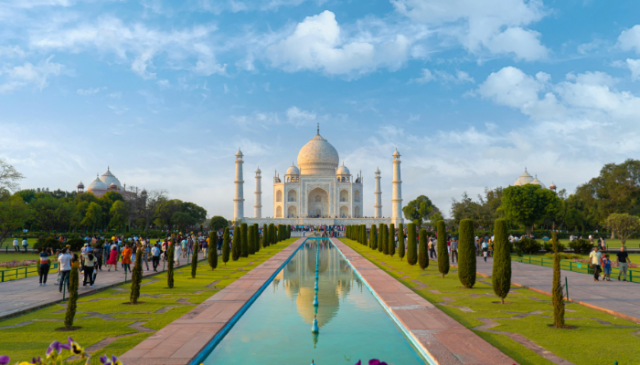 Planning a Day Trip to the Taj Mahal from New Delhi