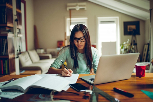 Grade Boost Guaranteed Online Finance Exam Assistance