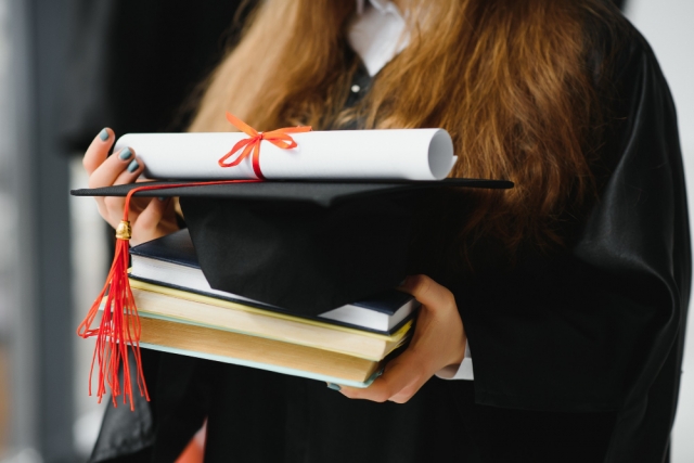 Want to Become a Doctor Without A PhD: Honorary PhD Online Is the Pathway