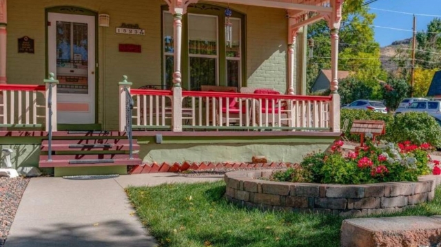 Need The Best Hotel in Golden, Colorado? Try a Cozy Bed & Breakfast Instead