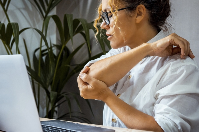 Physical Therapist-Recommended Exercises for Shoulder Impingement