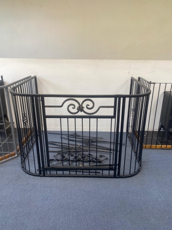 Victorian Round-Cornered Fireguard