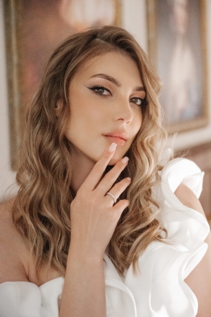 Wedding photographer - Plan With Grace, Shoot Every Place