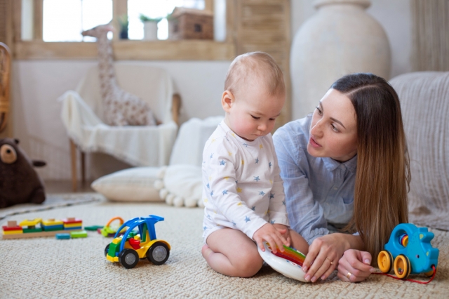 Signs You've Found One of the Top Babysitting Agencies