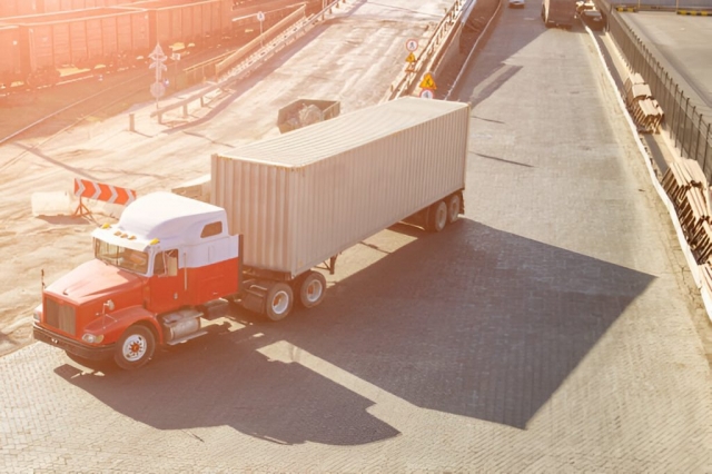 Efficient Transload Services in Oakland for Seamless Logistics