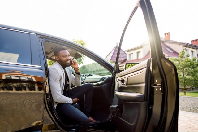 Explore St. Thomas in Style: Discover the Benefits of Limo Service and Top Attractions