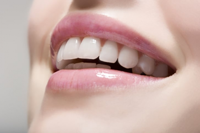 Coffee Lovers’ Guide to Keeping Teeth White Without Giving It Up