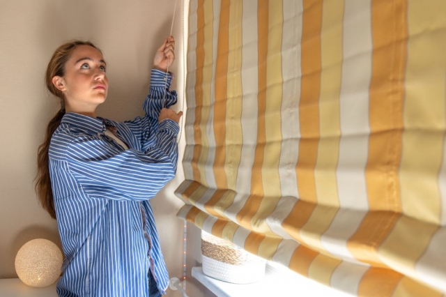 Boucle Roman Blinds: Trend or Timeless in the UK?