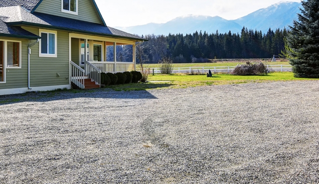 Driveway Gravel NZ: Selecting the Right Gravel for Rural and Urban Properties