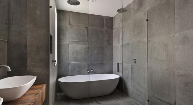 Creating a Stylish Oasis: Glass Shower Screens in Small Bathrooms