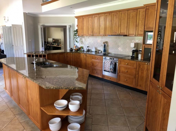 Best Materials and Finishes For Kitchen Cabinet Resurface in Sydney