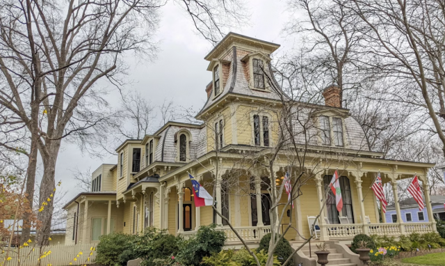 Past Perfect: How to Find the Best Historic Homes for Sale with a Real Estate Agent