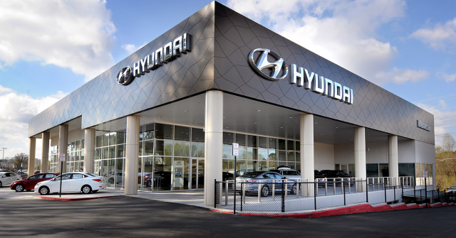 Hyundai's Dealers Guide: Essential Tips for Teaching Teenagers to Drive