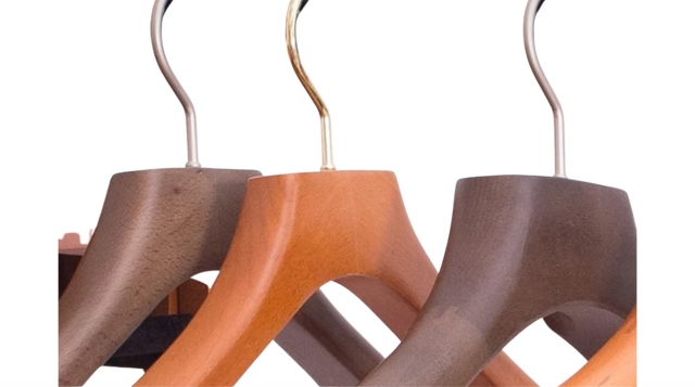 Why Butler Luxury Offers the Best Men’s Wooden Suit Hangers