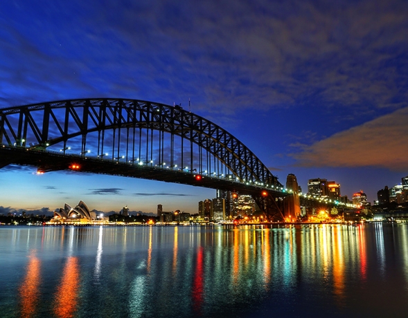 Sydney’s Best Views Come with Dinner & a Cruise