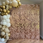 Elegant Ambiance with Luxurious Gold Shimmer Walls